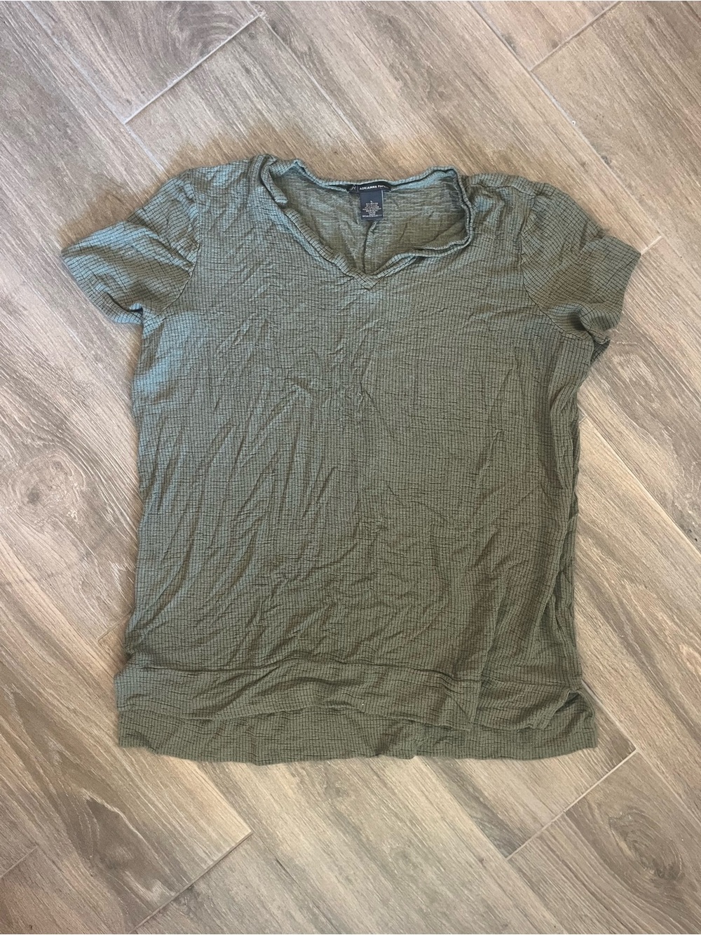 Adrianna Papell Olive Green Short Sleeve V-Neck Top